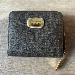 Michael kors wallet